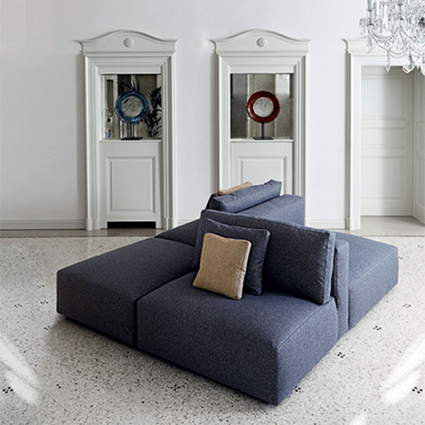 Swan Italia Le Nuvole pouf