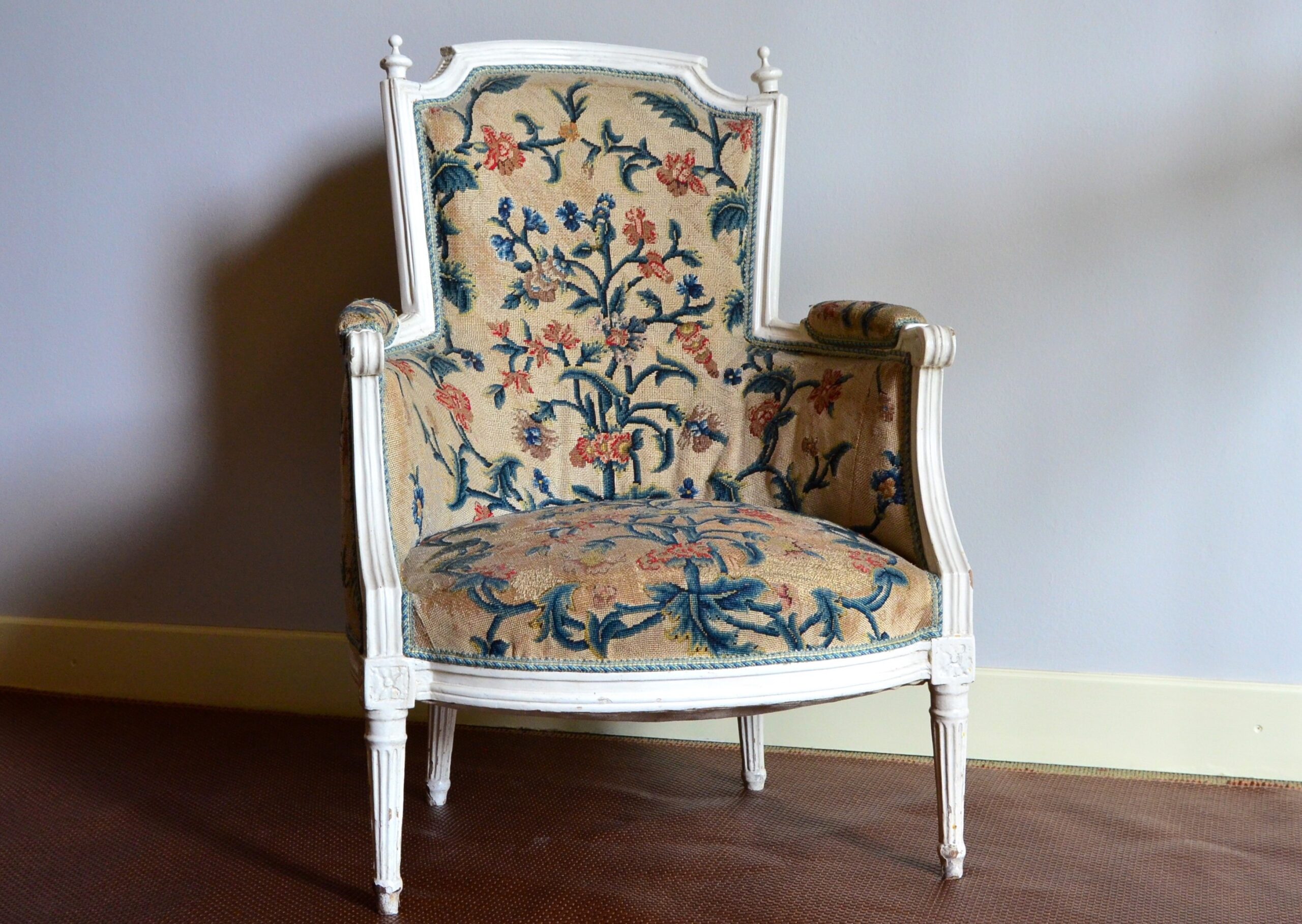 Ravasi Piccolo Punto poltroncina lino ricamato 85 cm